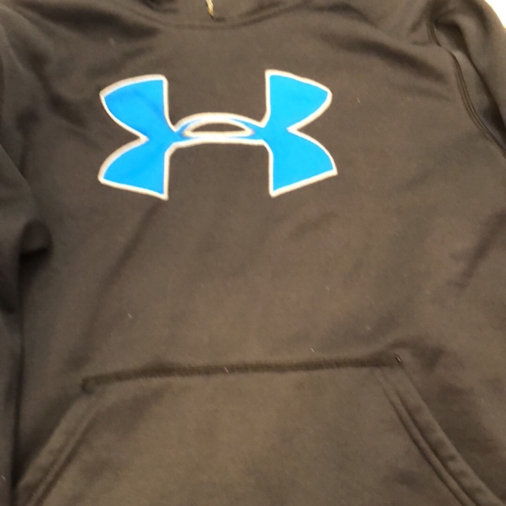 Under Armour youth sweatshirt